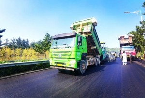 S201威東線（機場路）路段，預計10月20日路面主體完工